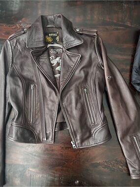 Buffalo David Bitton Womens Brown genuine Leather Moto Jacket. Vintage 1973.
